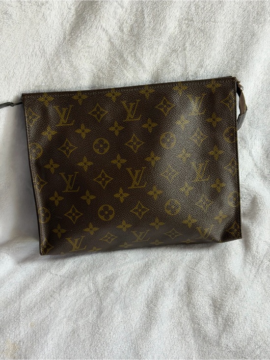Louis Vuitton Other - 💖Louis Vuitton Monogram Canvas Toiletry Pouch 26